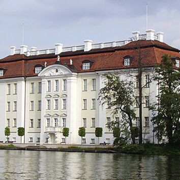 Berlins einziges Wasserschloss – das Barockschloss Köpenick