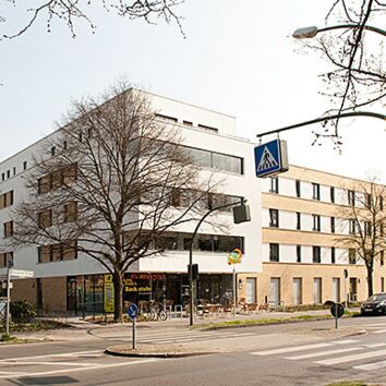 »Wuhlebogen« - Eingang Kaulsdorfer Straße 245